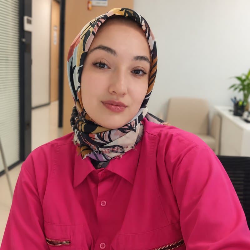Yasemin B. portre fotoğrafı