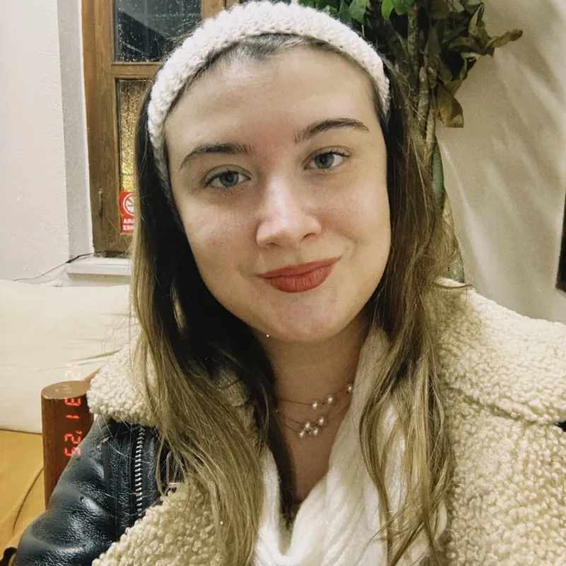 Beyza B. portre fotoğrafı