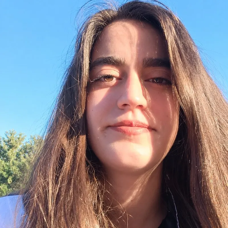 Ceren A. portre fotoğrafı
